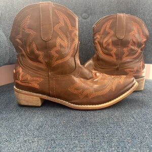 Source Unknown Brown Western Boots